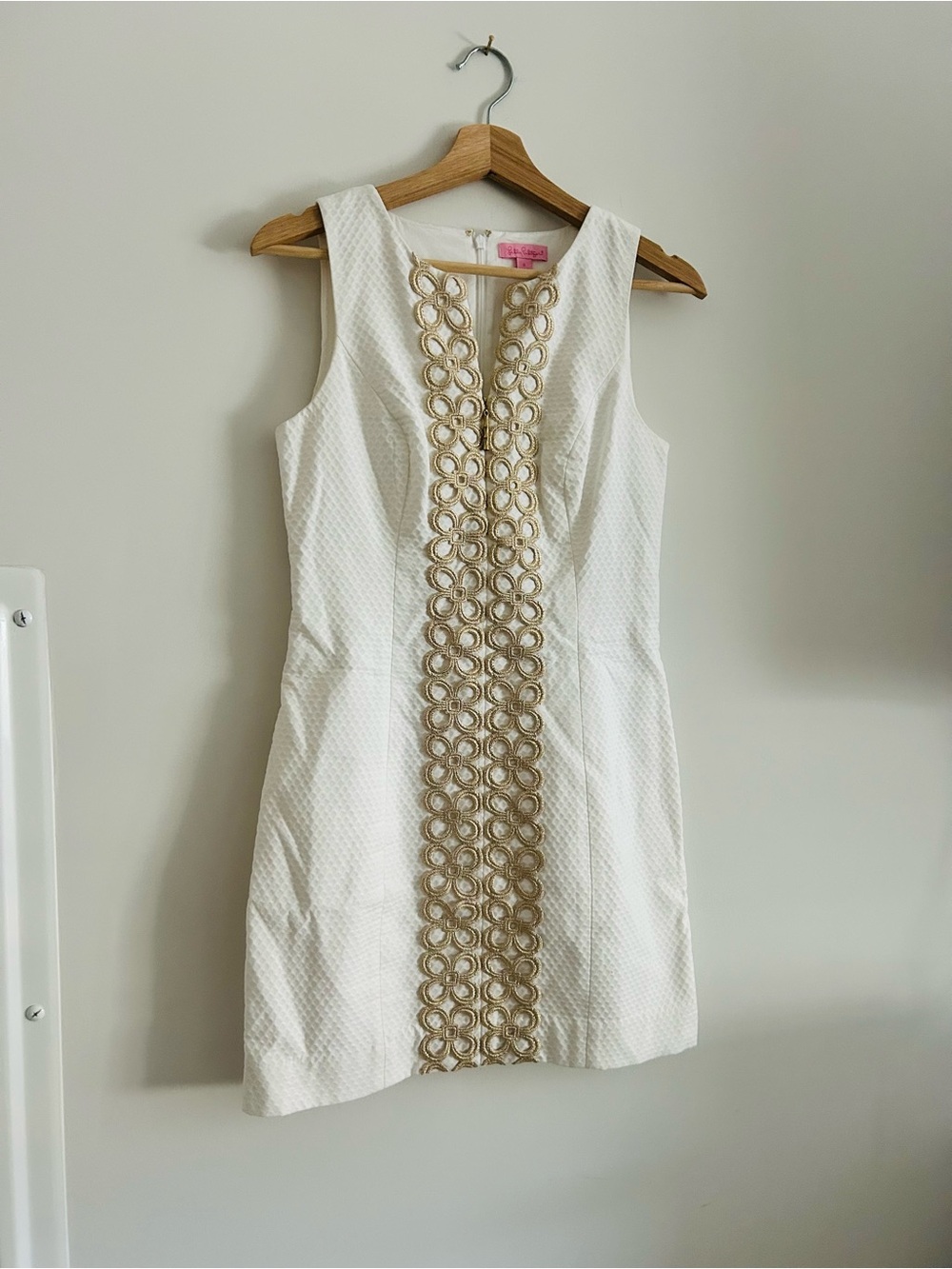Lilly Pulitzer Shift Dress in Resort White and Gold